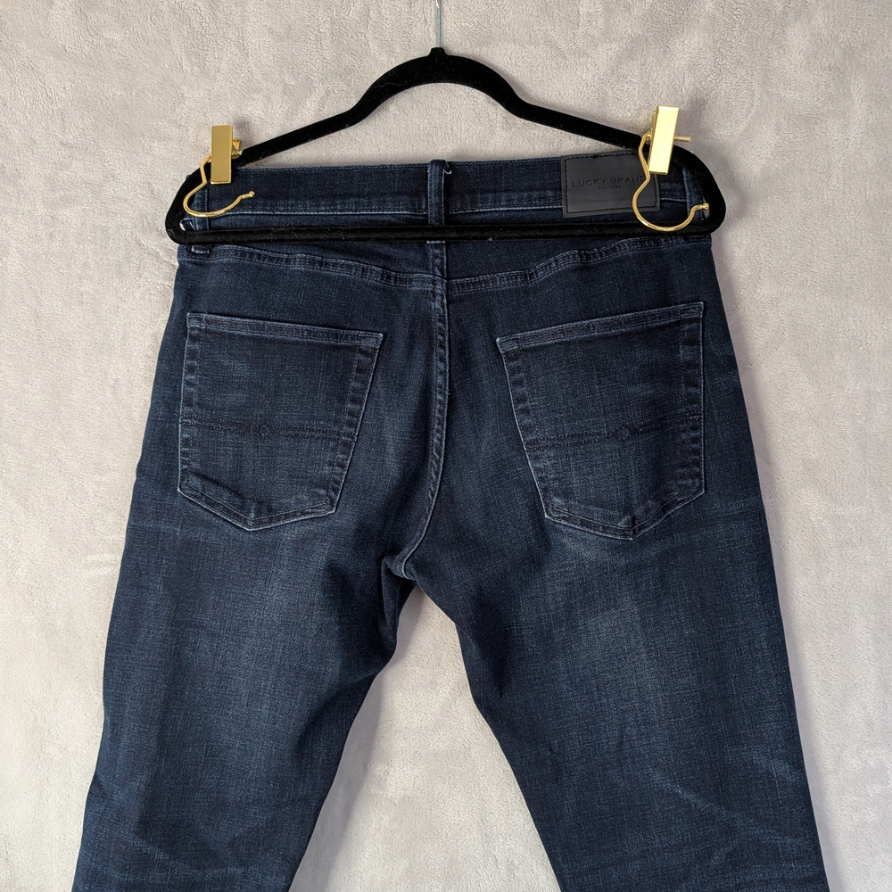 Lucky Brand 410 Athletic Straight Jeans Mens 31x32 Dark Wash Button Fly Stretch - Picture 3 of 10